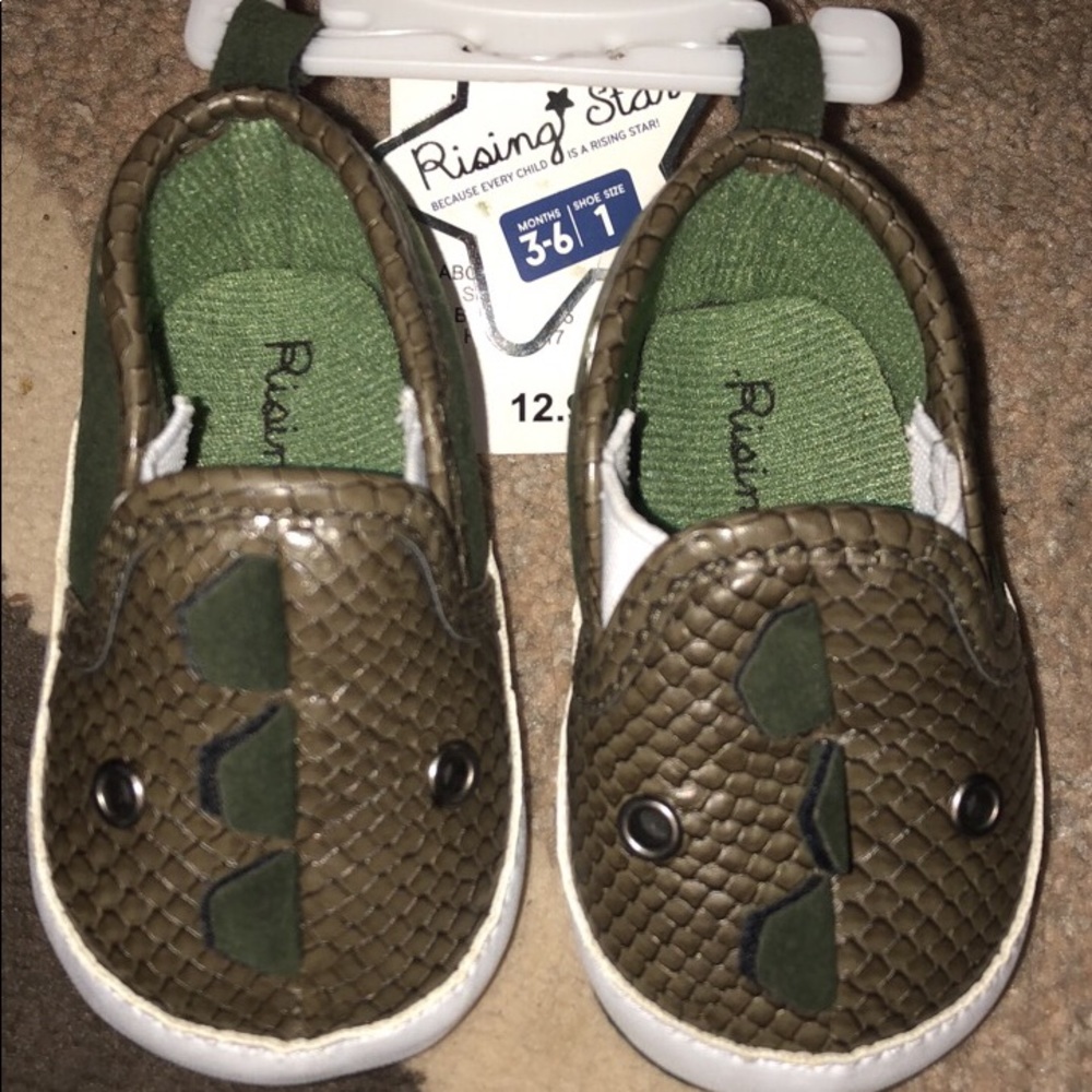 Dino shoes